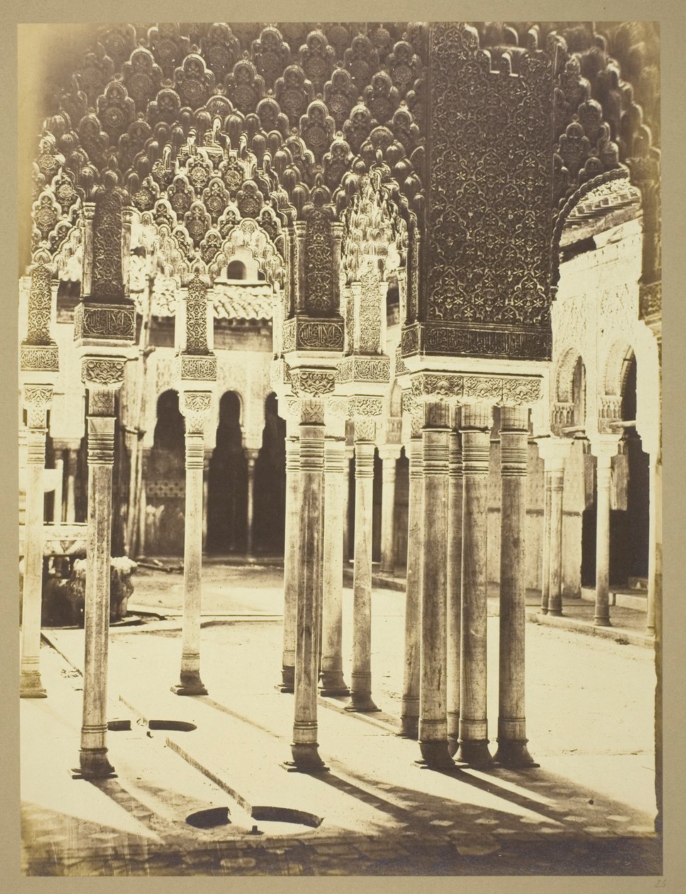 Løvernes indgang, Alhambra af Charles Clifford