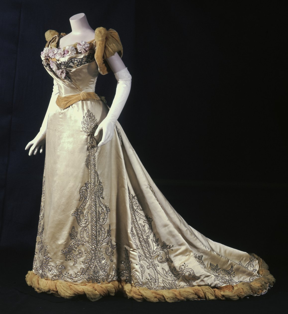 Bertha Palmers aftenkjole af Charles Frederick Worth