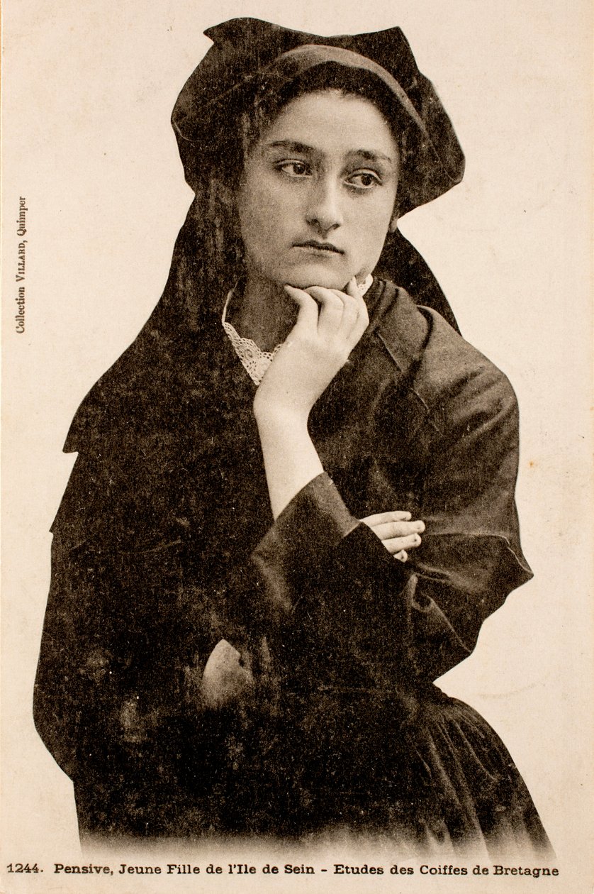 Gammelt postkort/ung pige fra øen Sein/Finistere/Bretagne/Frankrig af Augustus Kollner