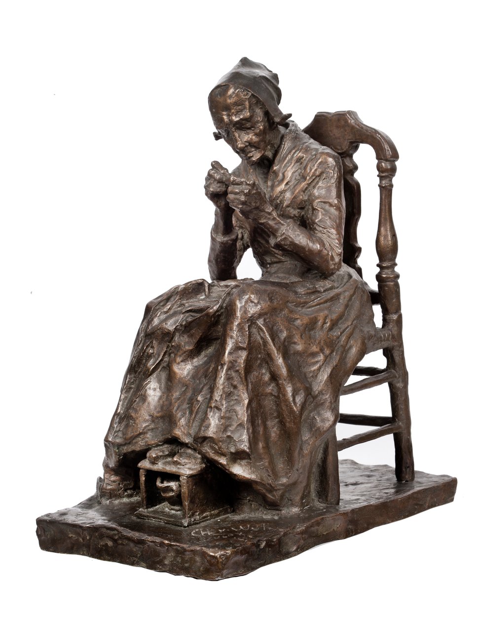 Gammel kvinde reparerer sit linned (bronze) af Charles Henri Marie van Wijk