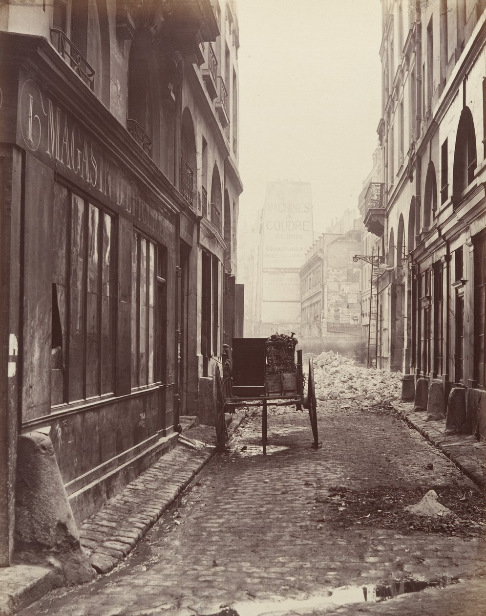 Rue Estienne, fra Rue Boucher, 1862-65. af Charles Marville