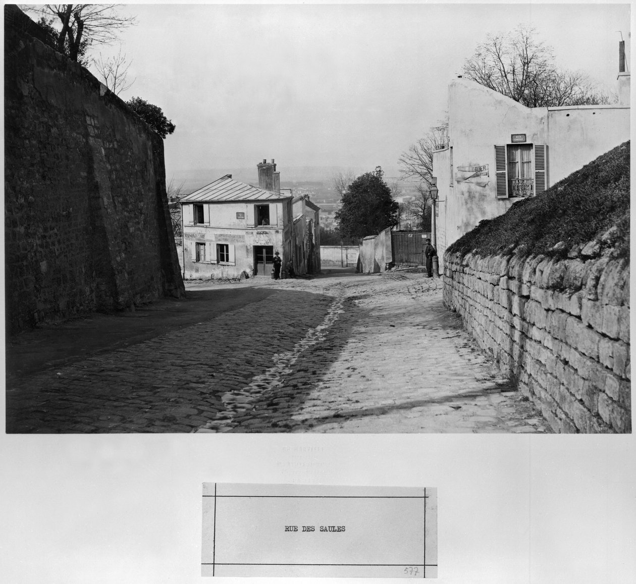 Rue des Saules, Paris, 1858-78 af Charles Marville