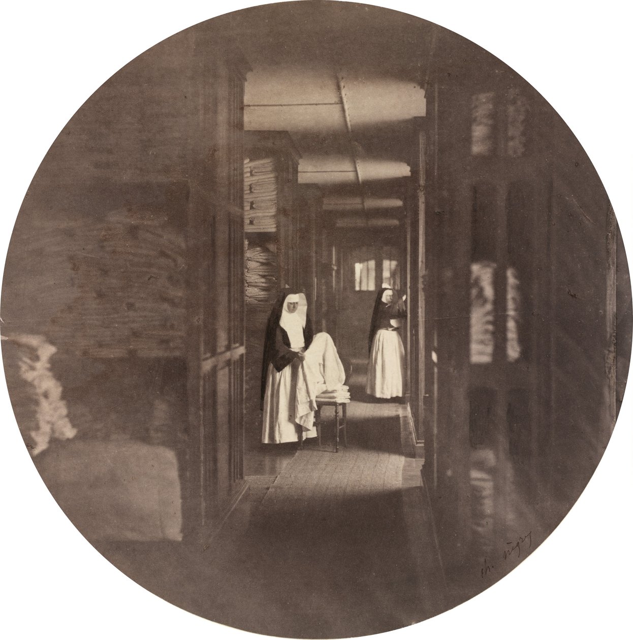 Imperial Asylum of Vincennes: Lingerie, 1859. af Charles Nègre