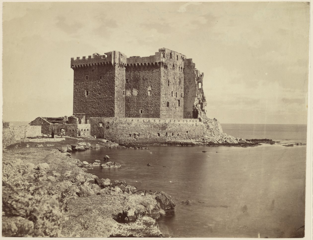 [Slottet på øen Saint-Honorat, nær Cannes / Le château de île Saint-Honorat, près de Cannes af Charles Nègre