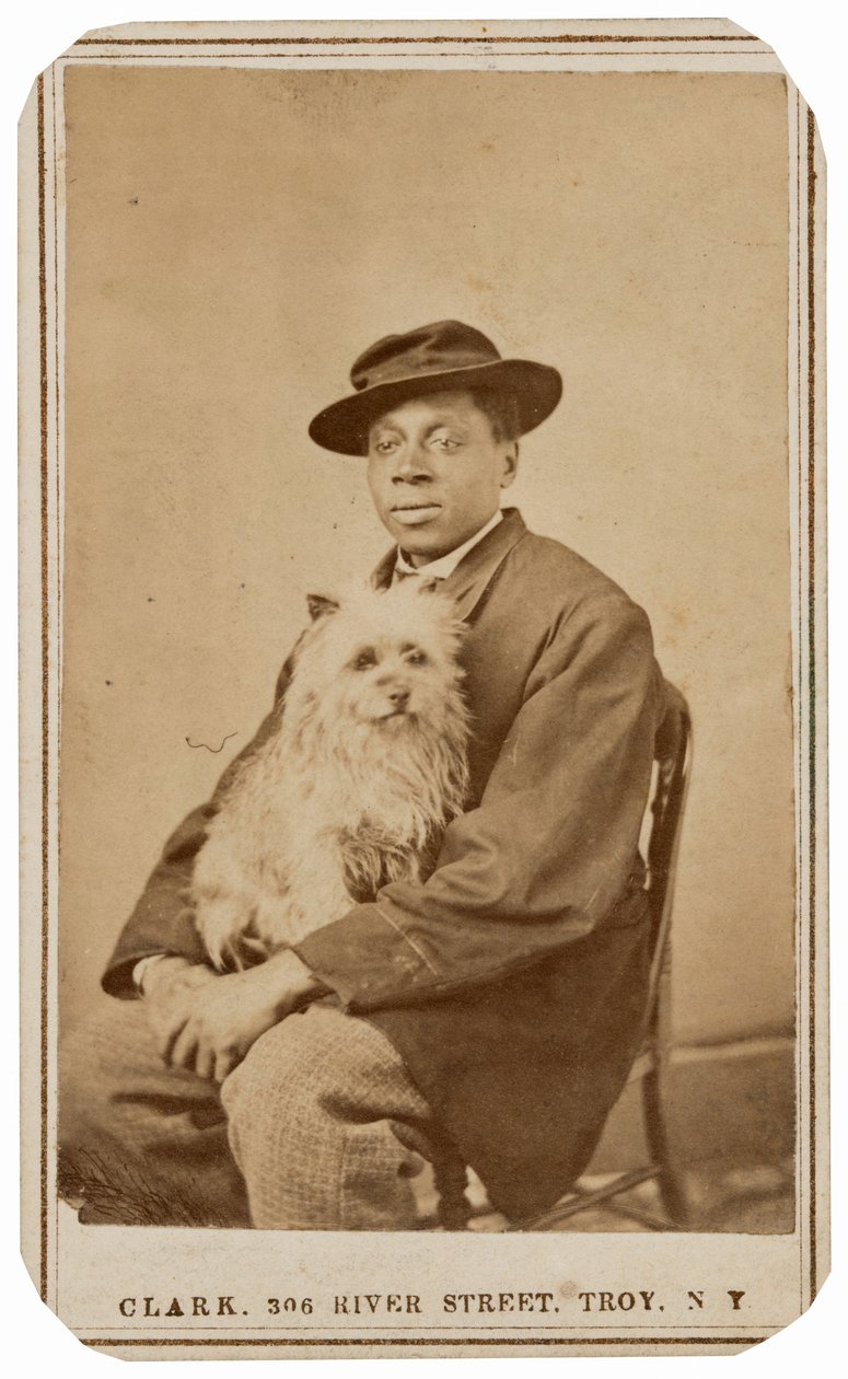 Portræt af en mand og en hund,ca. 1860 (foto) af Charles R. Clark