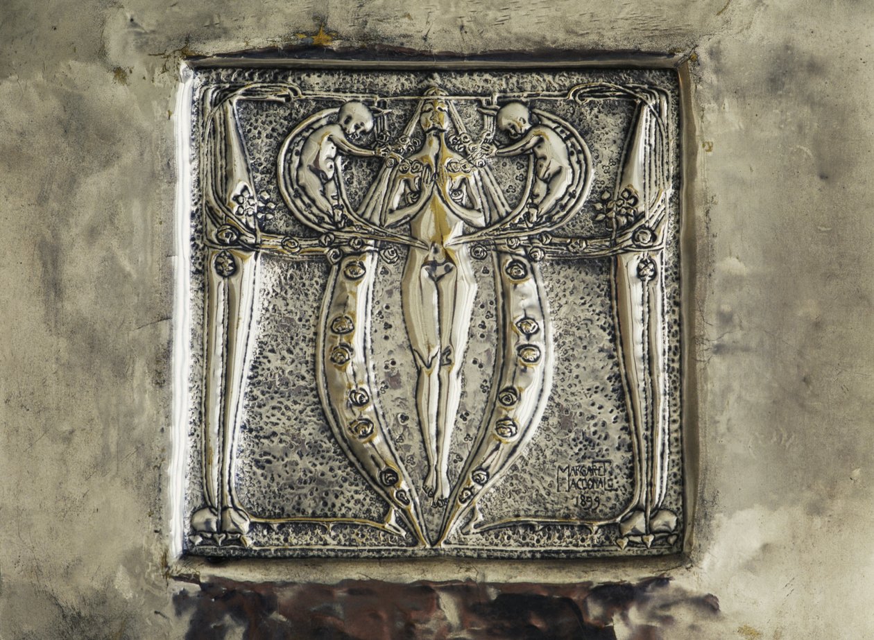 Basrelief, detalje af pejsdekoration, soveværelse af Charles Rennie Mackintosh, Storbritannien, 20. århundrede af Charles Rennie Mackintosh