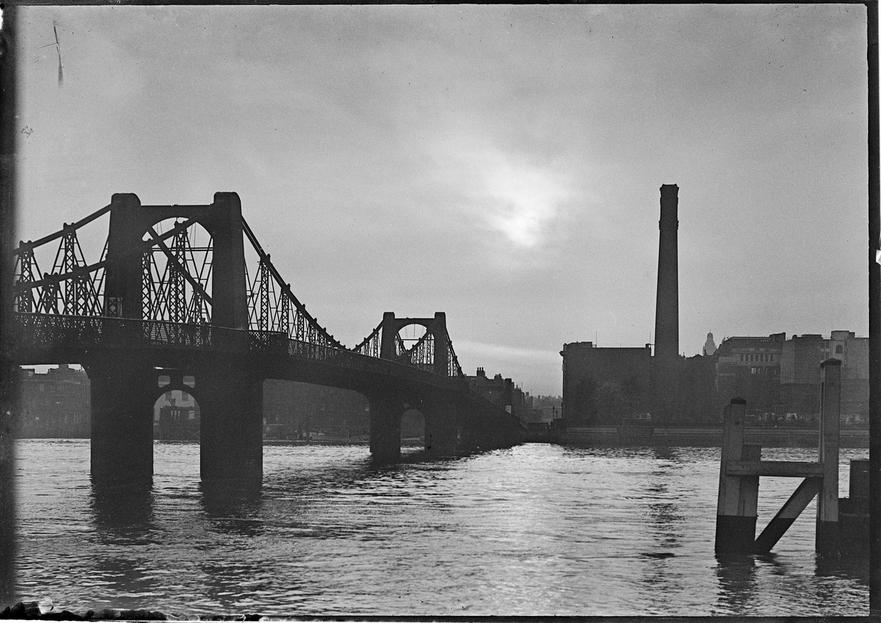 Lambeth Bridge, Westminster, Greater London Authority, 1920-1927. af Charles William Prickett