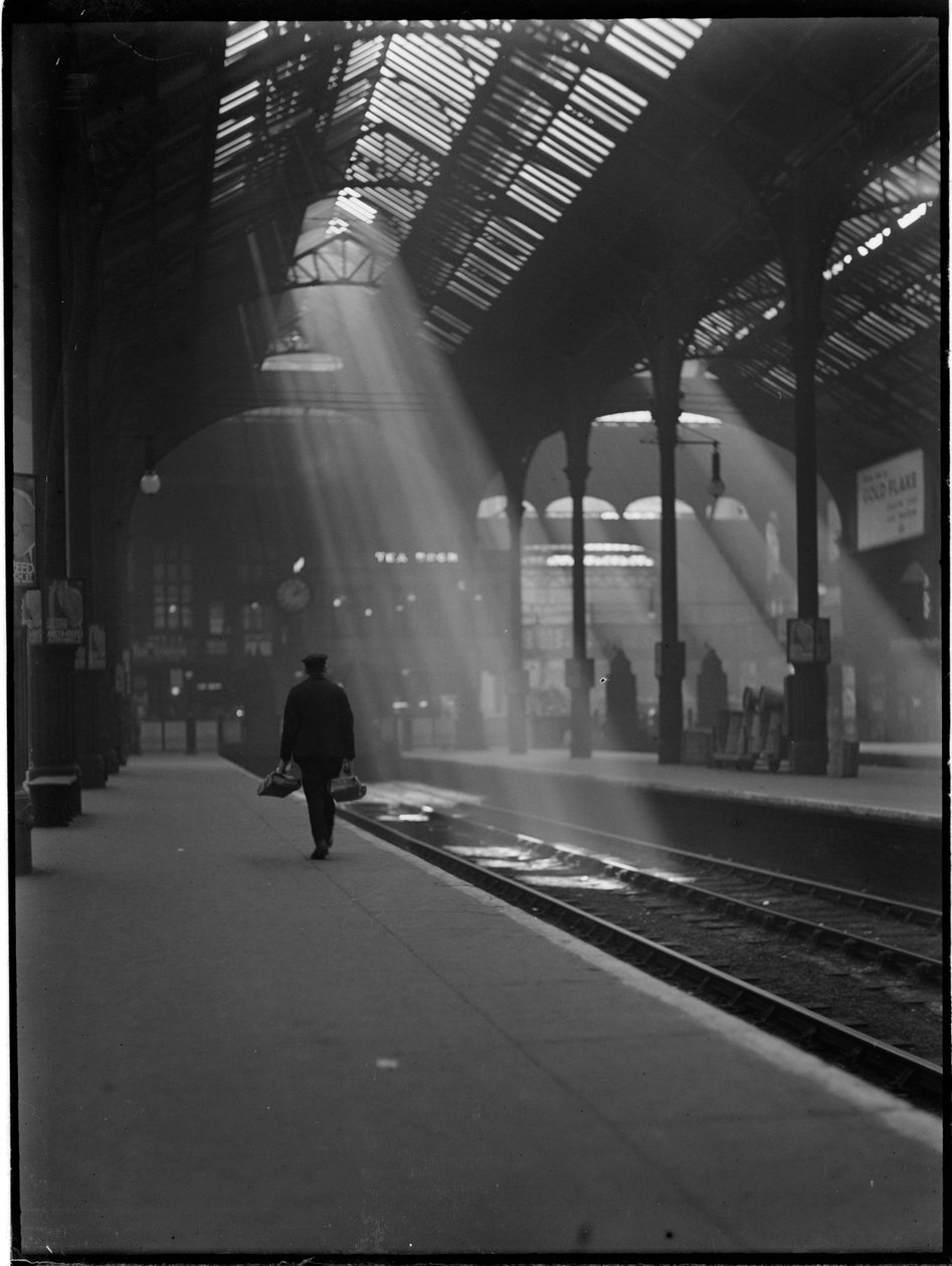 Liverpool Street Station, Liverpool Street, City of London, Greater London Authority, c1932. af Charles William Prickett