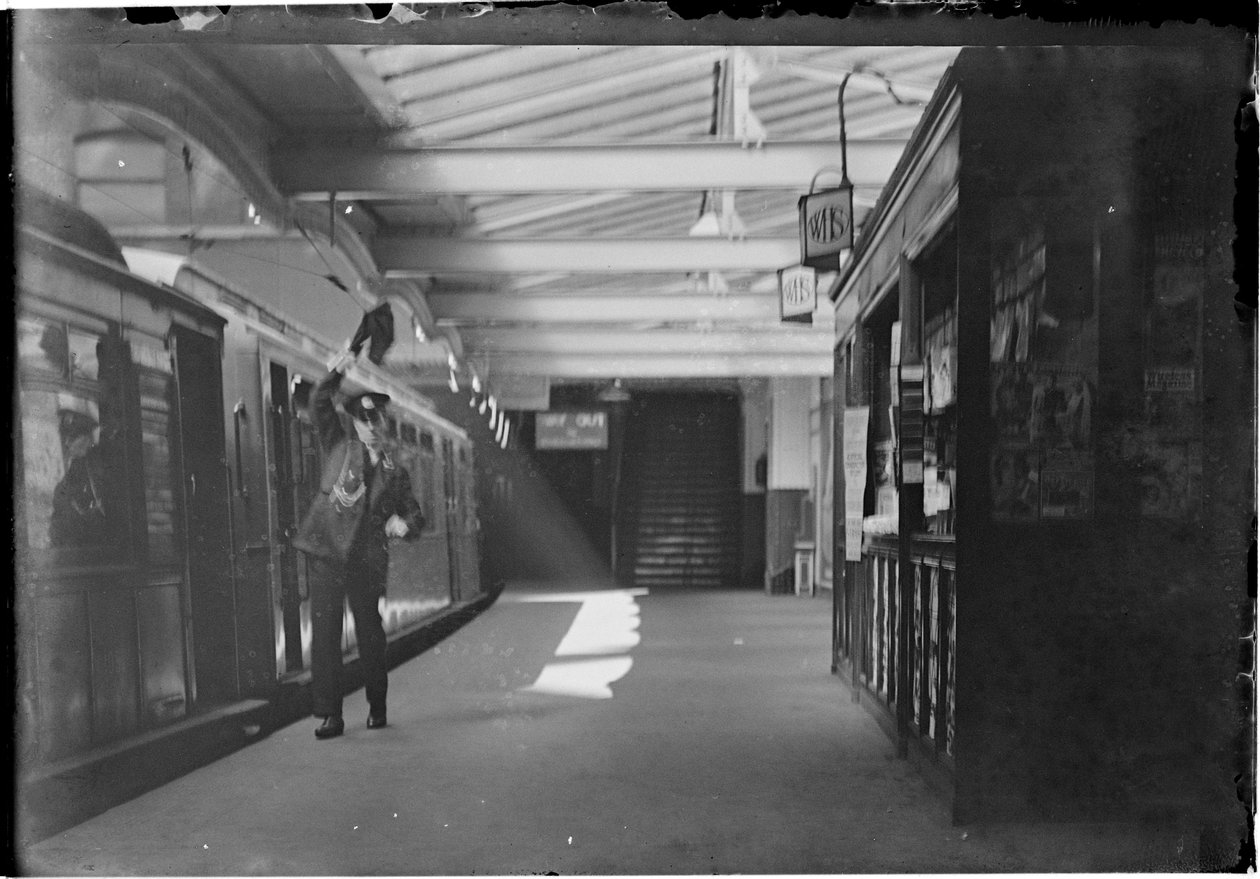 Liverpool Street Station, Liverpool Street, City of London, Greater London Authority, c1932. af Charles William Prickett