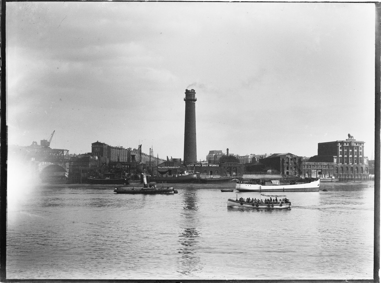 Shot Tower and Lead Works, Belvedere Road, Lambeth, Greater London Authority, 1936. af Charles William Prickett