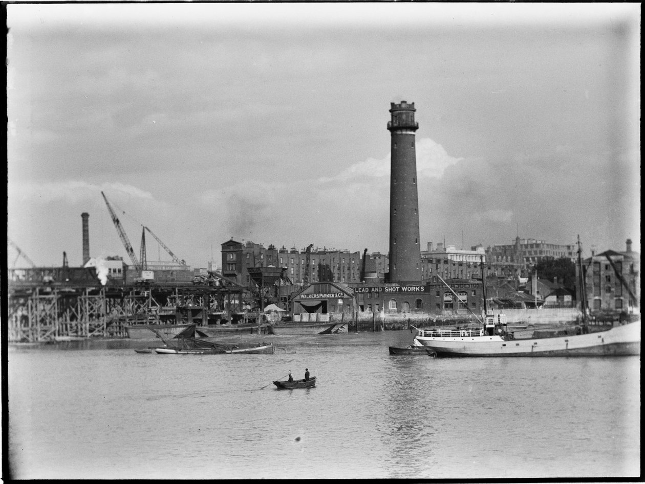Shot Tower and Lead Works, Belvedere Road, Lambeth, Greater London Authority, 1936. af Charles William Prickett
