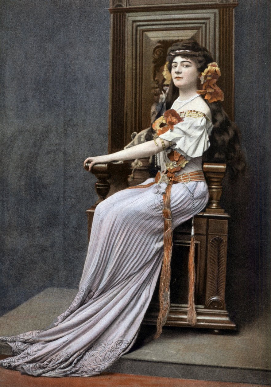 Operasanger Ketty Lapeyrette (1884-1940) som Dalila i operaen "Samson et Dalila", foto af Cheri Rousseau fra det franske blad "Le Theatre" august 1908 af Cheri Rousseau