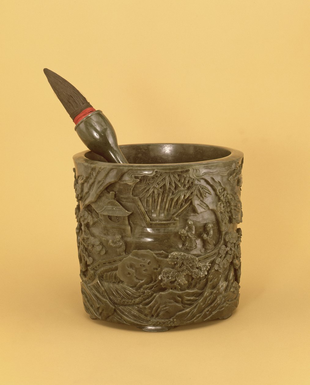 Scholars børsteholder og børste, Qianlong Period (1736-95) (nephritjade) (se også 394818) af Chinese School