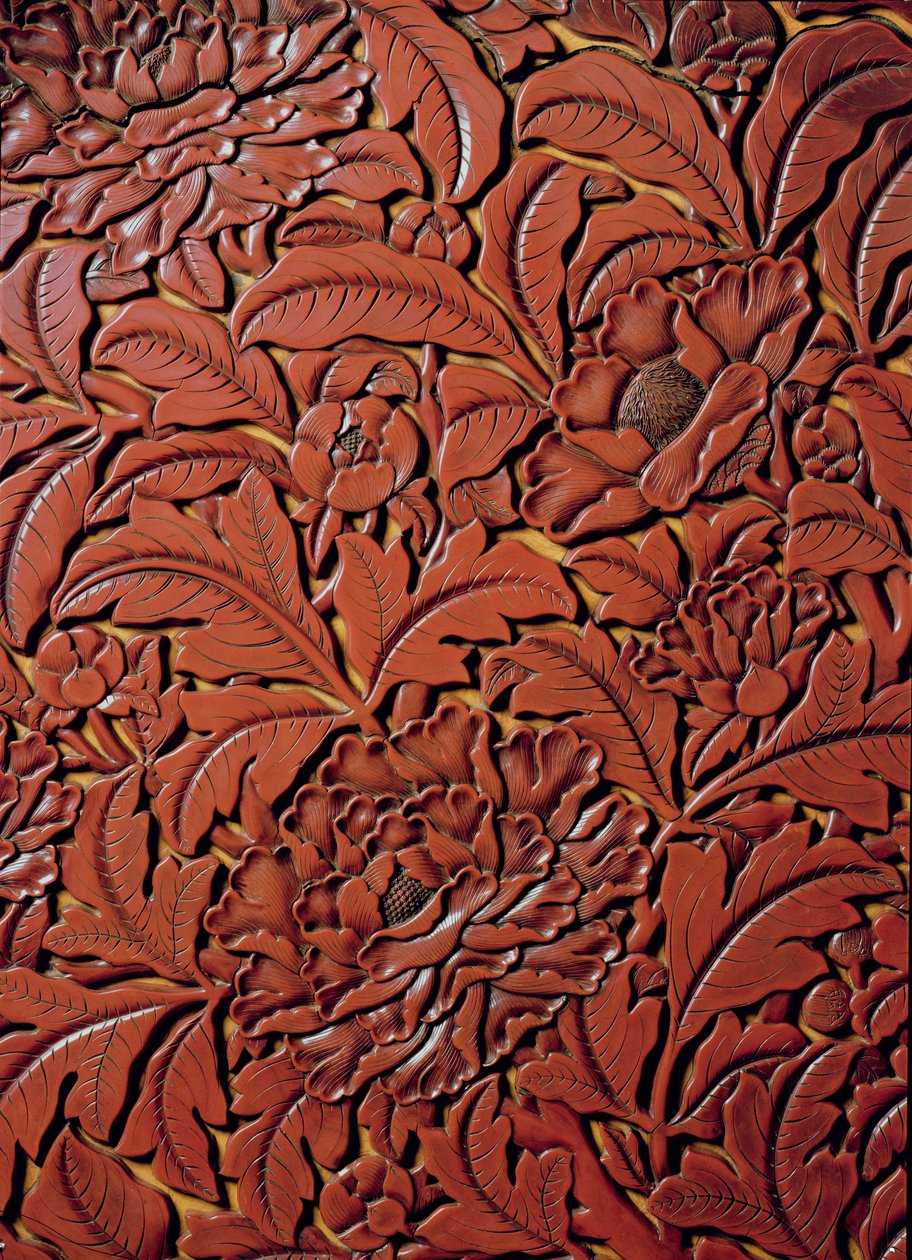 Detalje fra et udskåret fad med mærket Xuande (1426-36) i bunden, kinesisk (rød lak på træ) af Chinese School