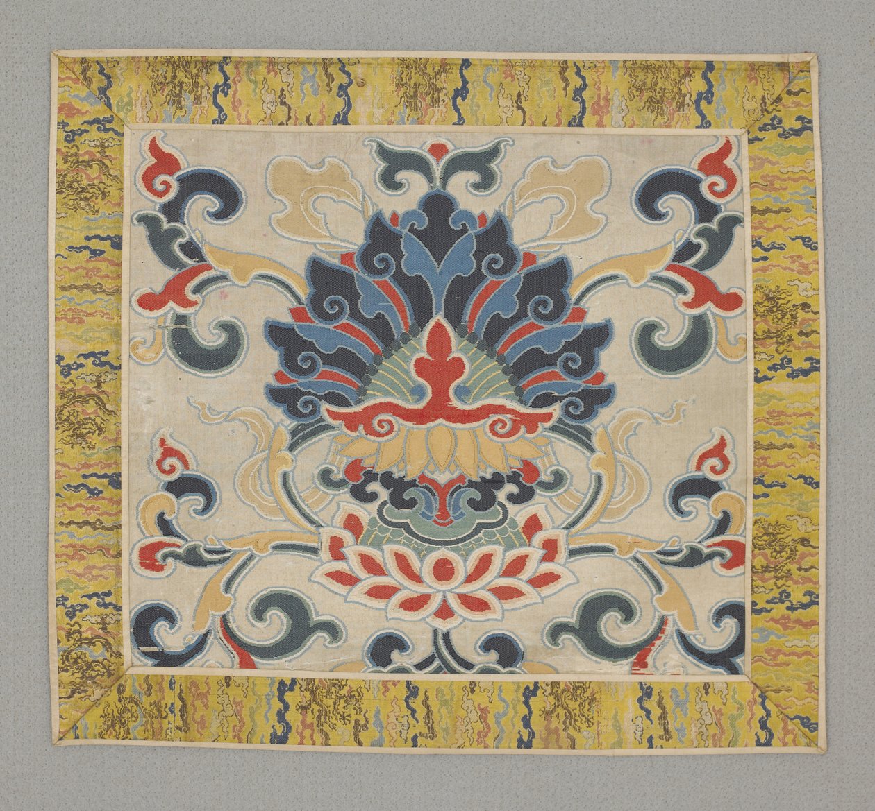 Otte buddhistiske dyrebare ting, lotus, 1600-tallet af Chinese School