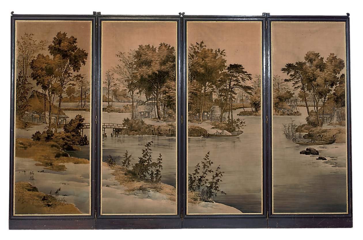 Firefoldsskærm med fløjlspaneler, vævet med et flodlandskab i grisaille-toner af Chinese School
