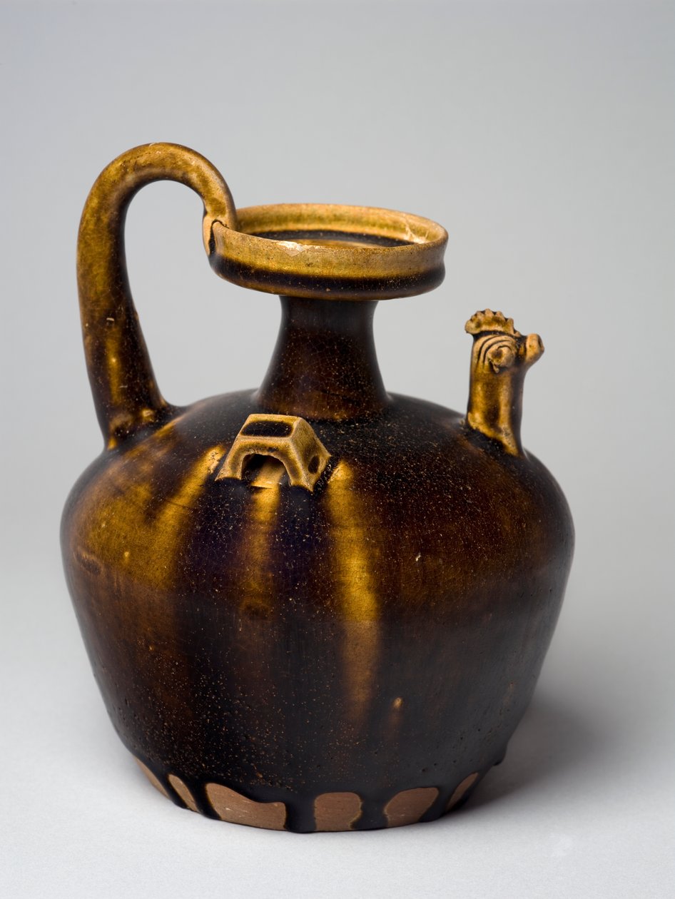 Hu med hønsehoved dekoration, Eastern Jin, 317-420 (glaseret varer) af Chinese School