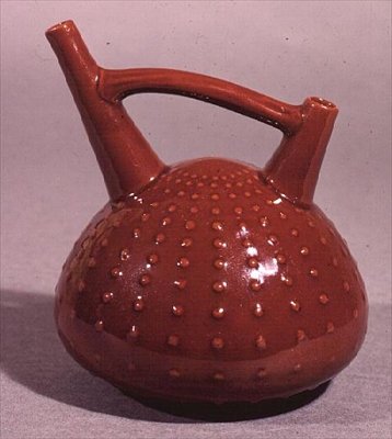 Kar med søpindsvin, Linthorpe, ca.1879-83 (lertøj) af Christopher Dresser