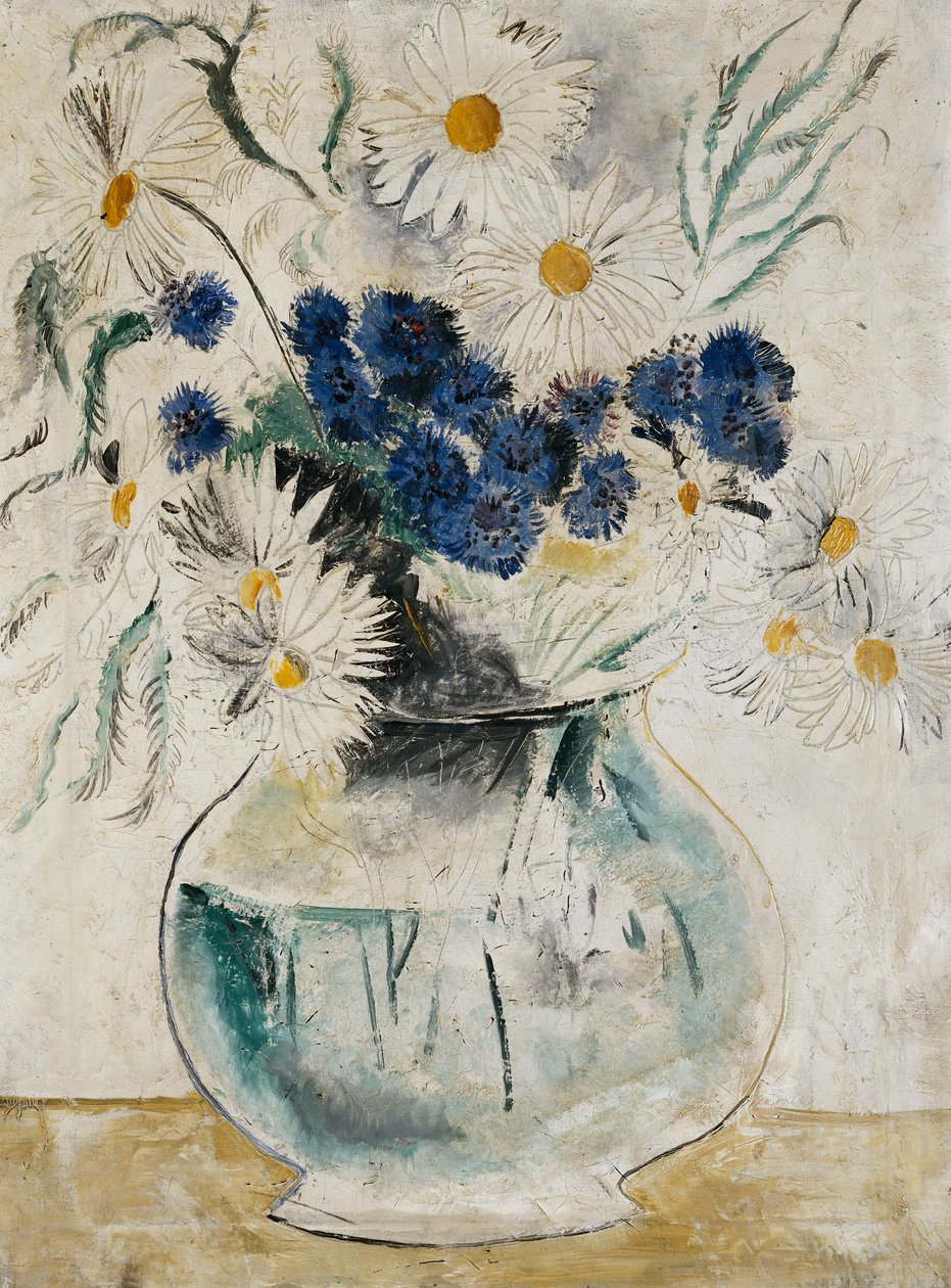 Tusindfryd og kornblomster i en glasskål af Christopher Wood