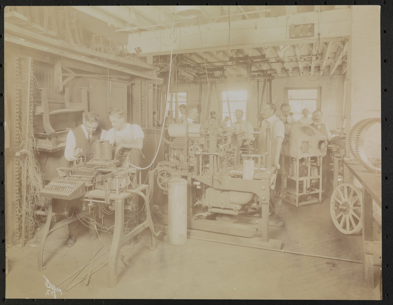Dressler & Co. filmlaboratorium med mænd, der arbejder, New York af Company Byron