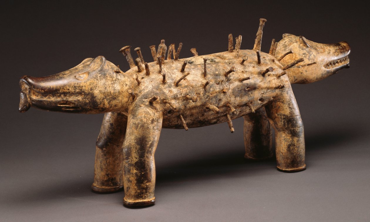 En Kongo power dog figur (træ, søm) af Congolese Congolese