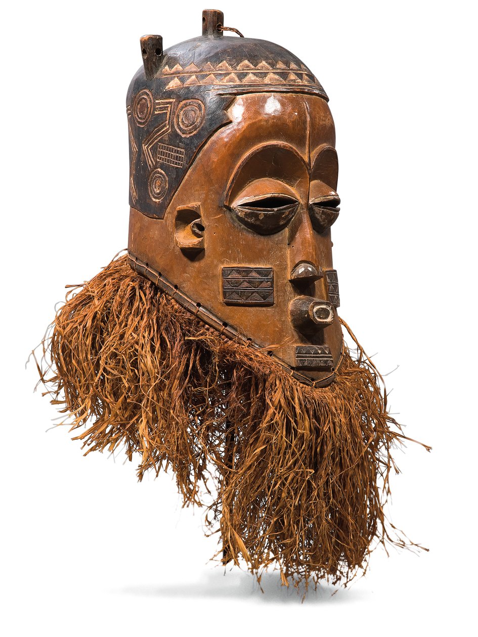 Pende hjelmmaske (træ og raffia) af Congolese Congolese