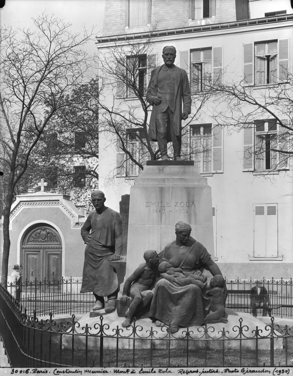 Monument til Emile Zola, Avenue Emile Zola, Paris, ca. 1902-09 (bronze) af Constantin Emile Meunier
