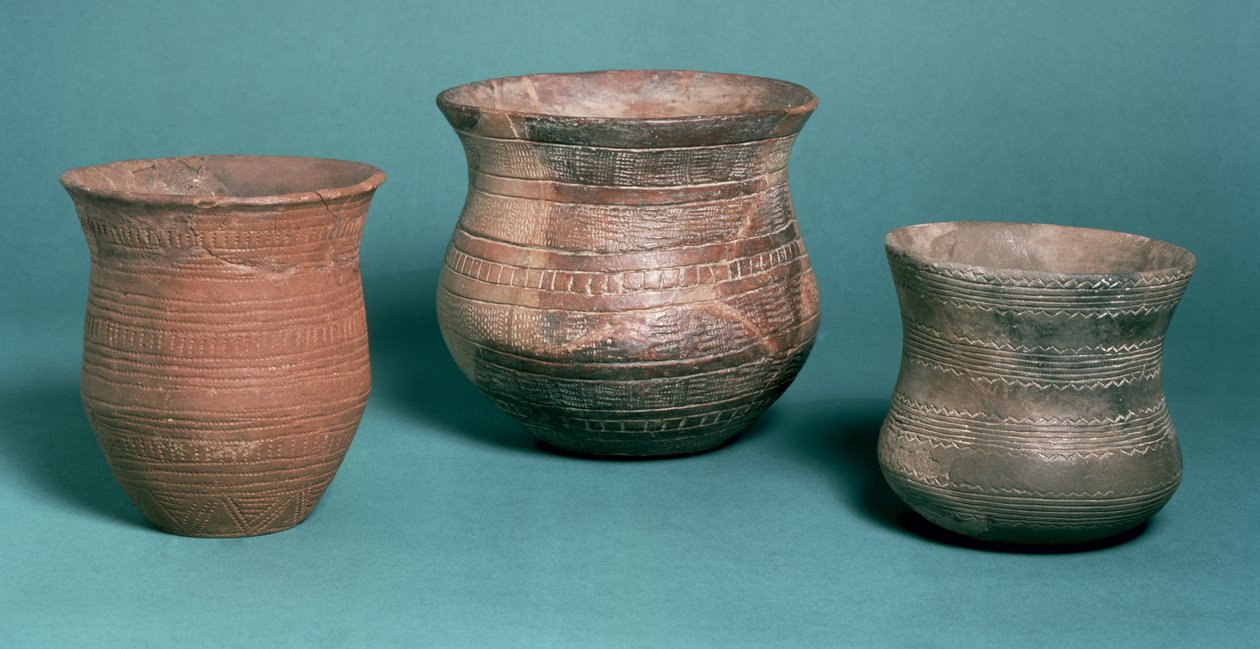 Bægere, fra Los Millares i Spanien, Stanton Harcourt i Oxfordshire og Ungarn, kobberalderen, ca. 2000 f.Kr. (keramik) af Copper Age
