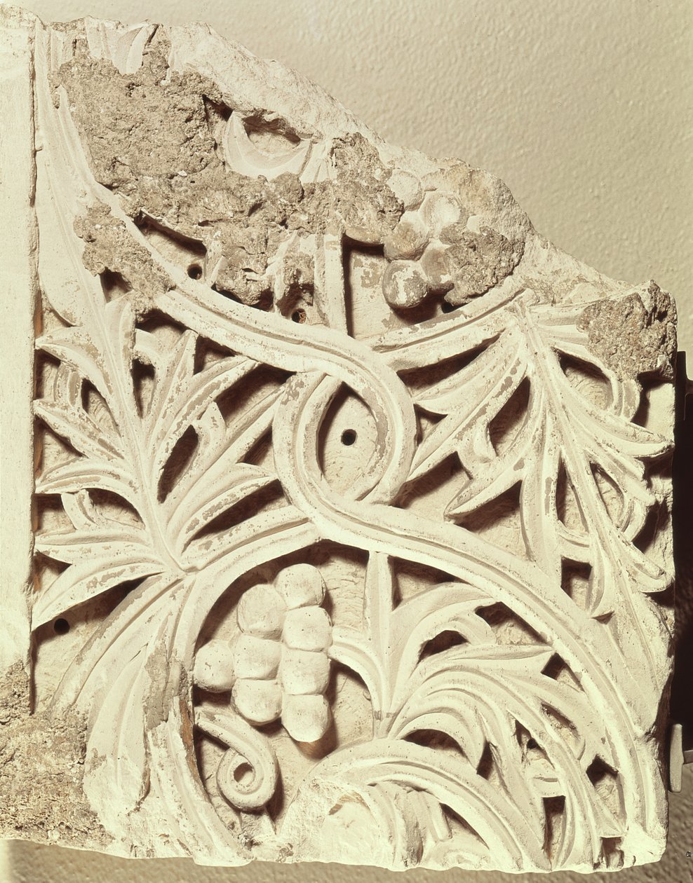 Fragment af en frise, fra klostret Apa Jeremias, Sakkara (kalksten) af Coptic Coptic