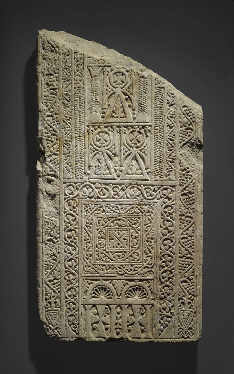 Fragmentær stela, muligvis fundet i Esna, 7.-8. århundrede (kalksten med spor af gips) af Coptic Coptic