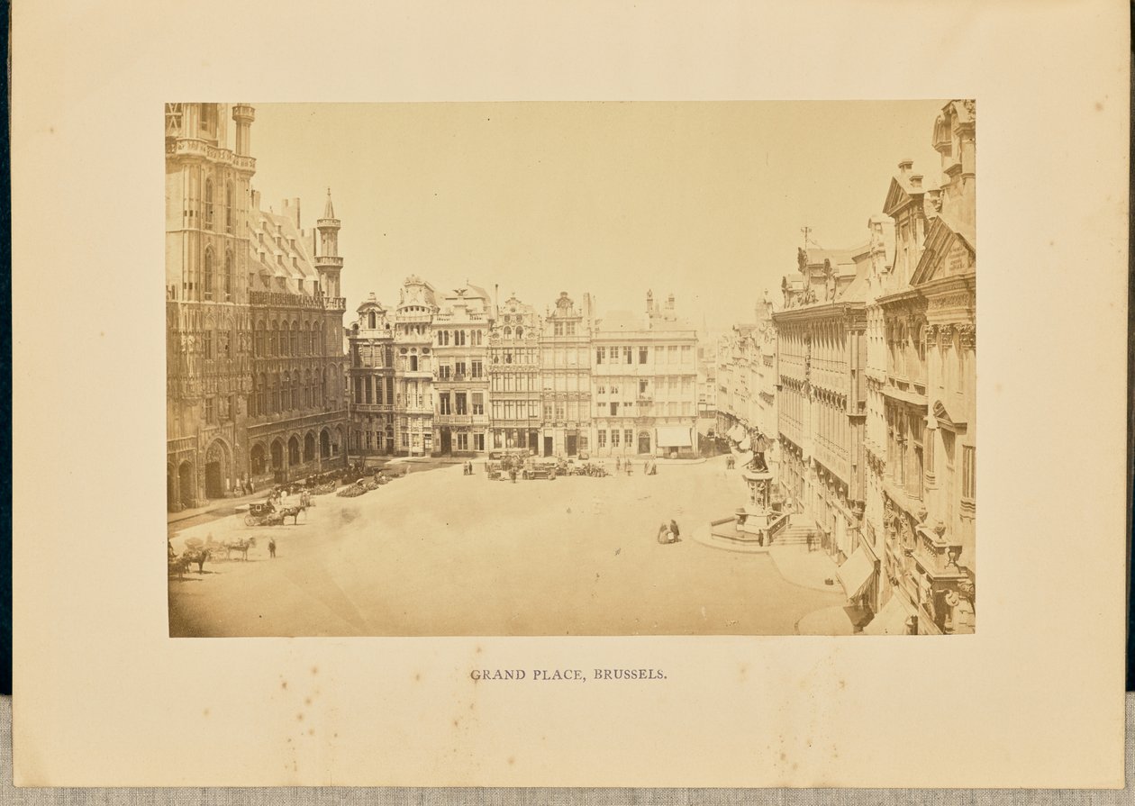Grand Place, Bruxelles af Cundall and Fleming