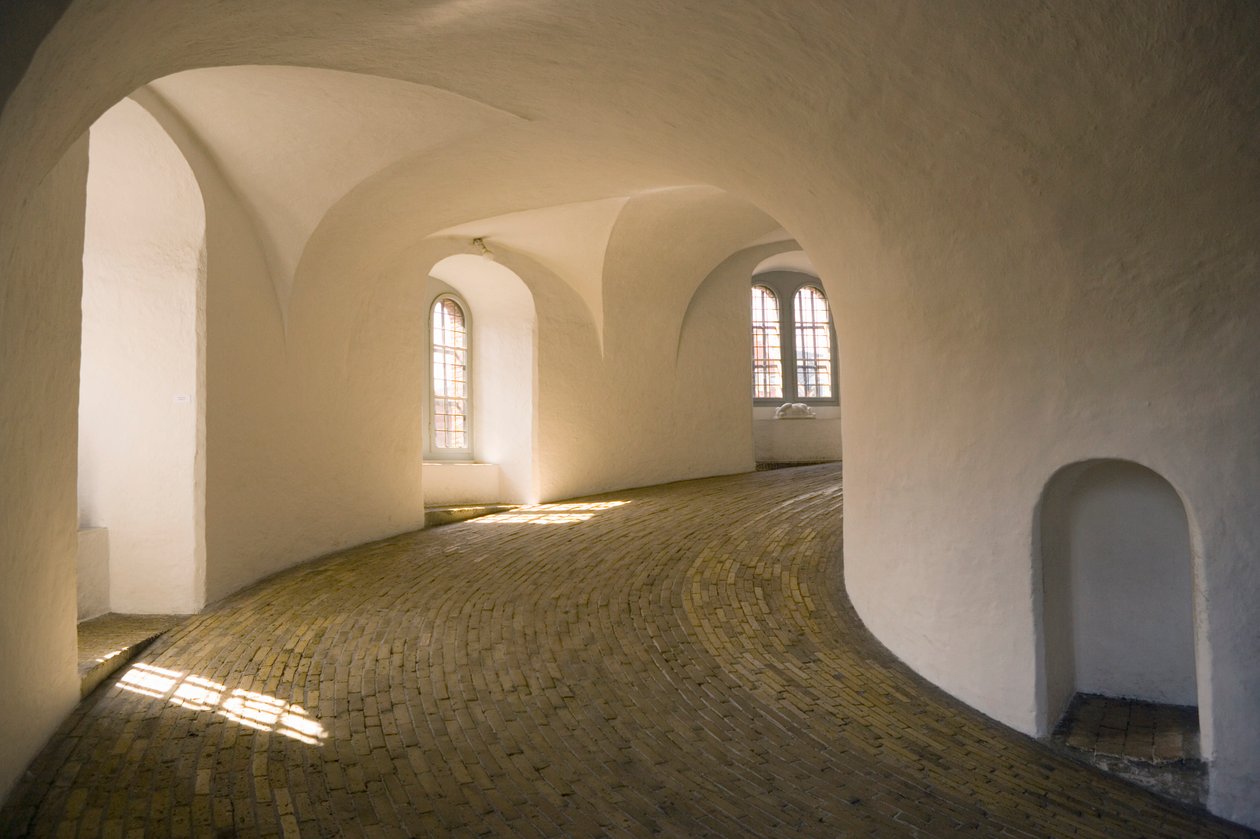 Det indre af Rundetårn, færdiggjort 1643 af Danish School