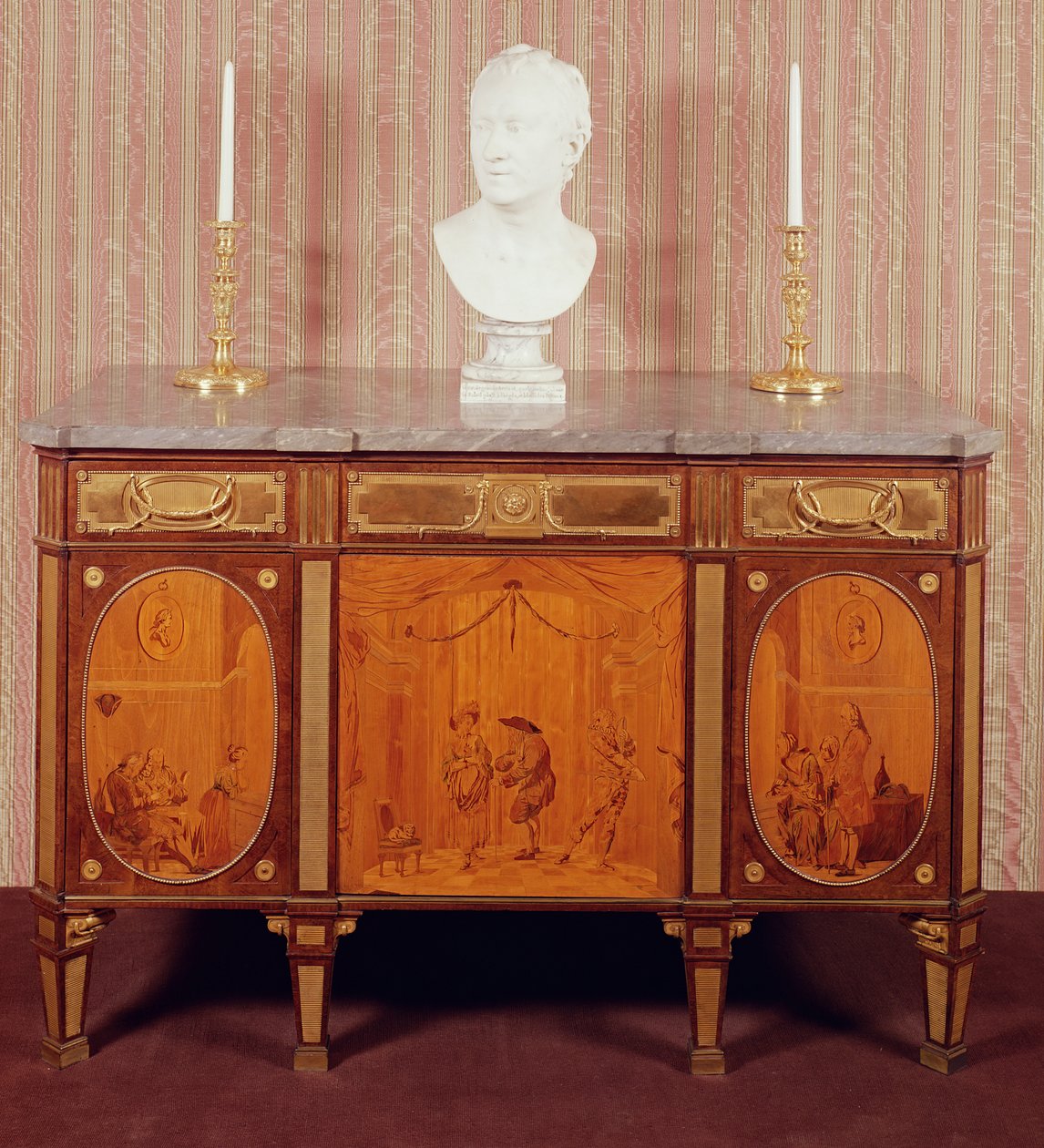 Kommode, 1776-79 (intarsia og bleu turquin marmorplade) af David Roentgen