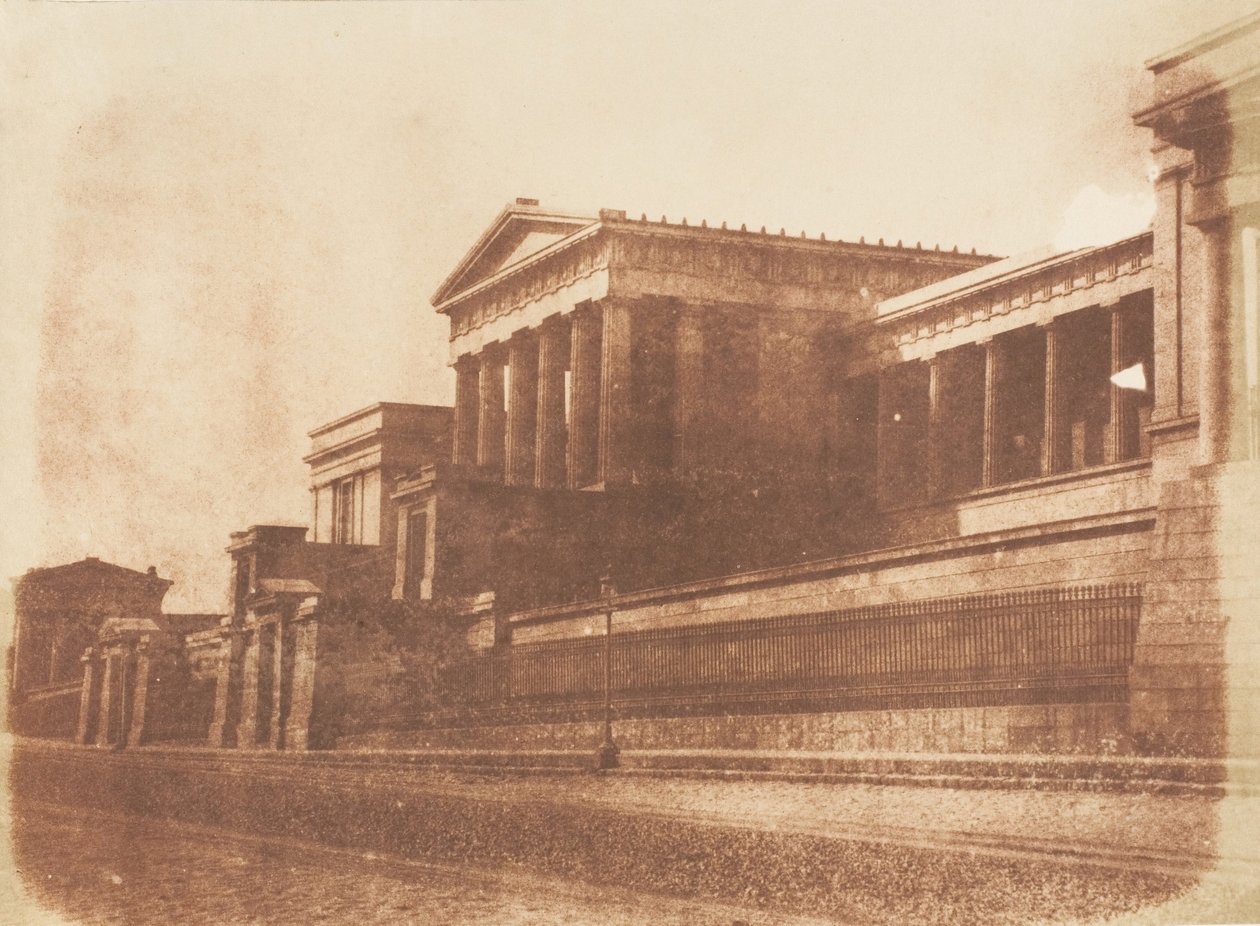 Old Royal High School, Calton Hill, Edinburgh, 1843-47. Skabere: David Octavius Hill, Robert Adamson, Hill & Adamson. af Hill and Adamson