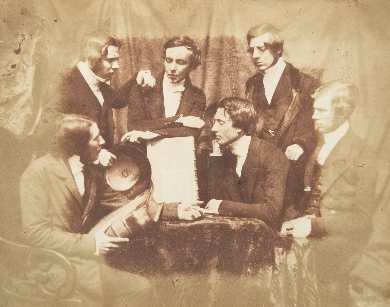 Prof. Fraser, pastor Welsh, pastor Hamilton og tre andre mænd, 1843-47. Skabere: David Octavius Hill, Robert Adamson, Hill & Adamson. af Hill and Adamson