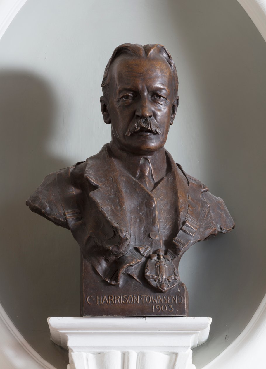 Skulptur af Charles Harrison Townsend af Derwent F. Wood
