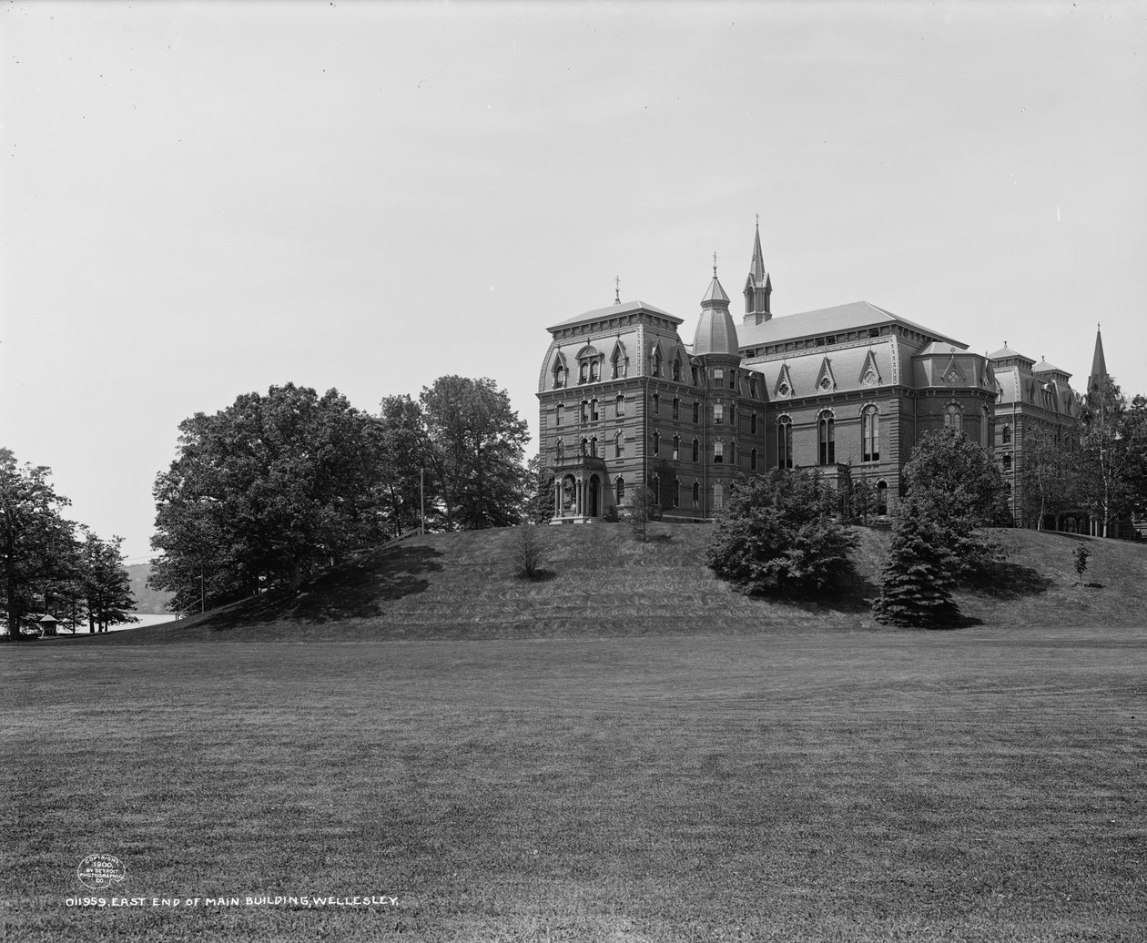 Den østlige ende af hovedbygningen, Wellesley College, Massachusetts, ca. 1900 af Detroit Publishing Co.