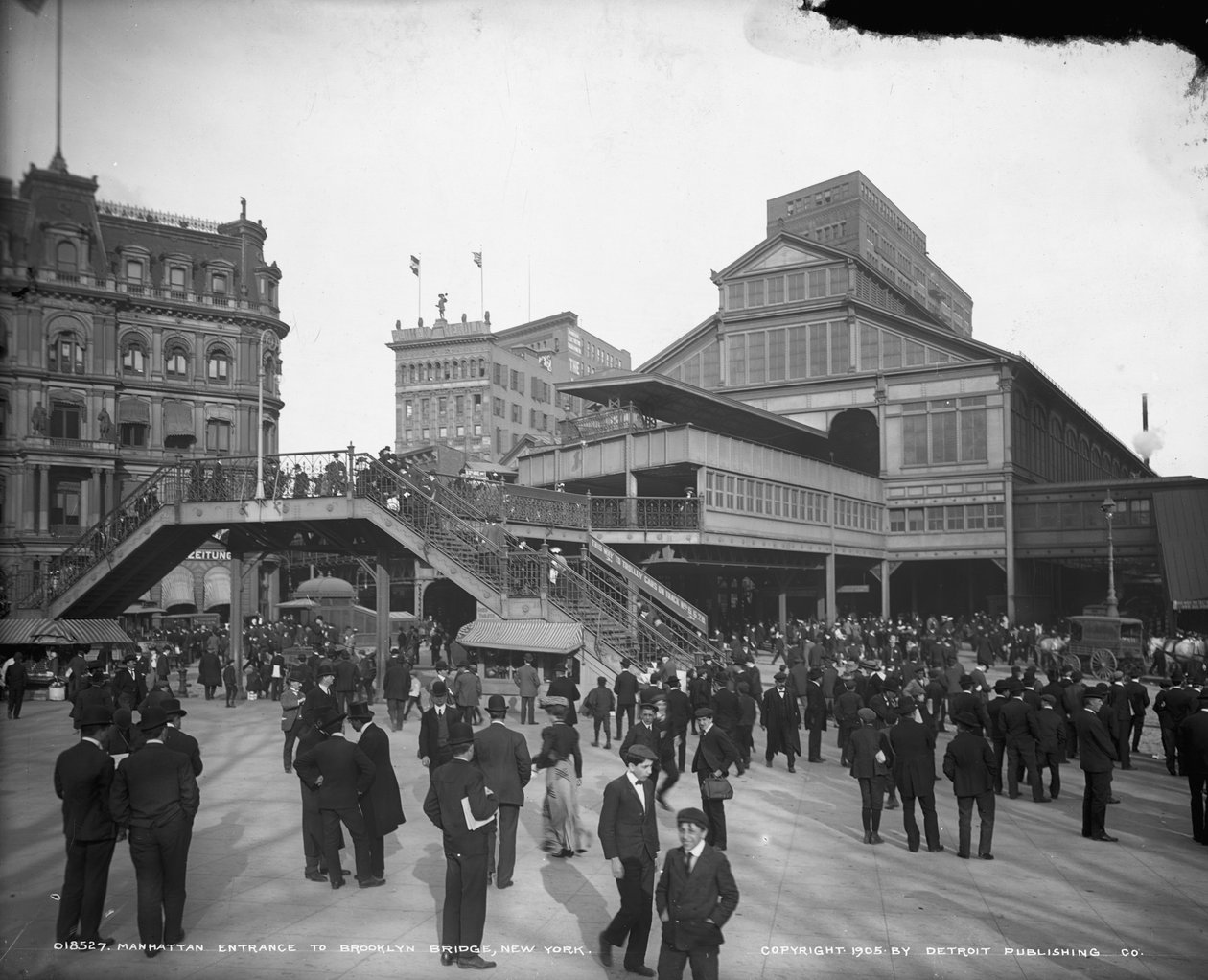 Indgangen til Brooklyn Bridge på Manhattan, New York, ca.1905 af Detroit Publishing Co.