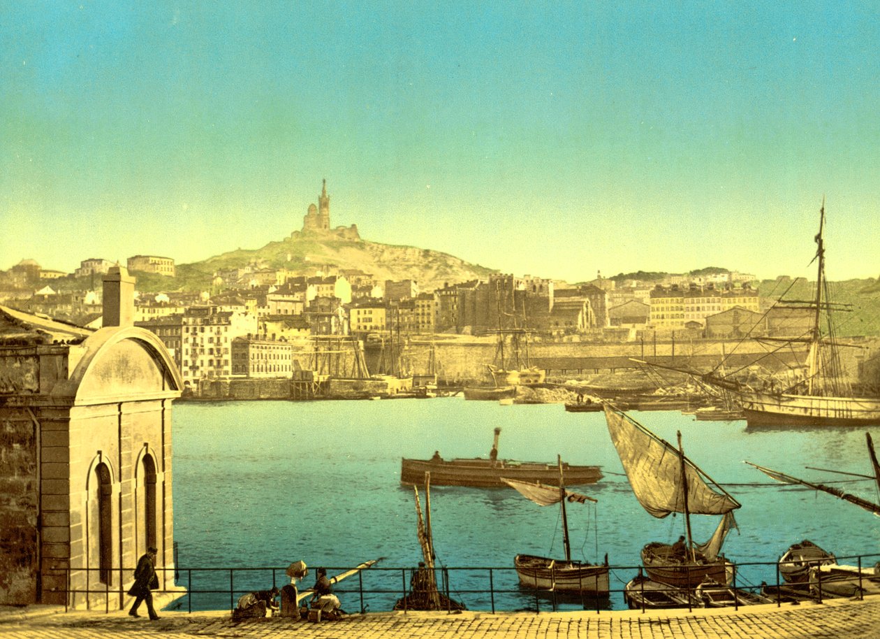 Notre Dame de la Garde fra Quai de la Joilette, Marseilles, ca. 1890-1900 (fotokromtryk)Frankrig, af Detroit Publishing Co.