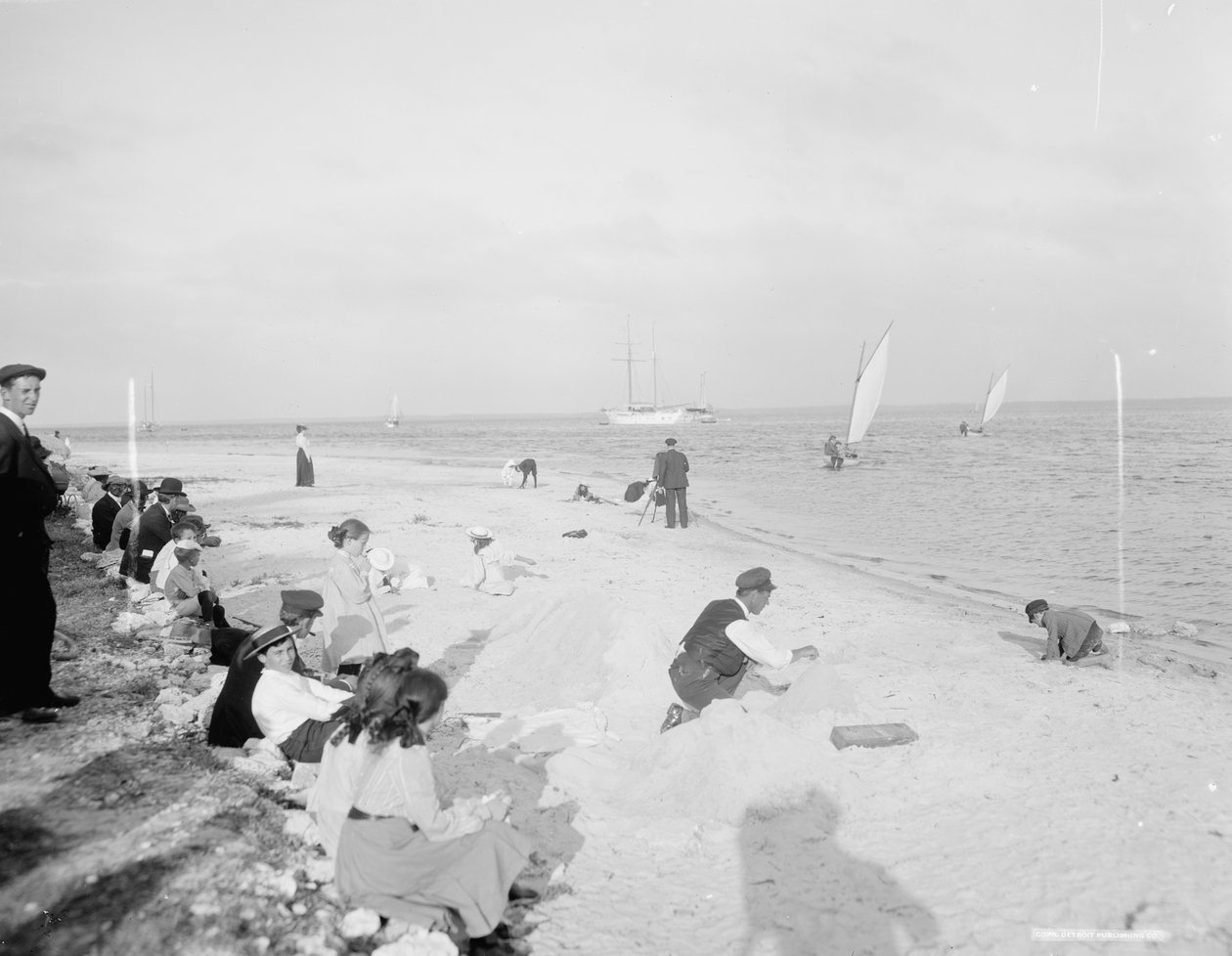 På kysten af Biscayne Bay, Miami, Florida, ca. 1905 (s/h-foto) af Detroit Publishing Co.