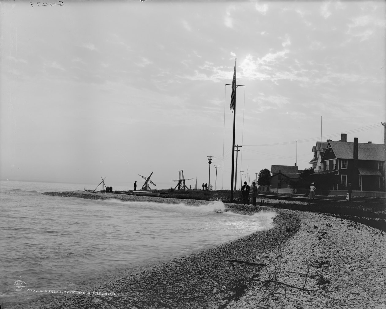 Sunset, Mackinac Island, Michigan, ca. 1908 (s/h-billede) af Detroit Publishing Co.