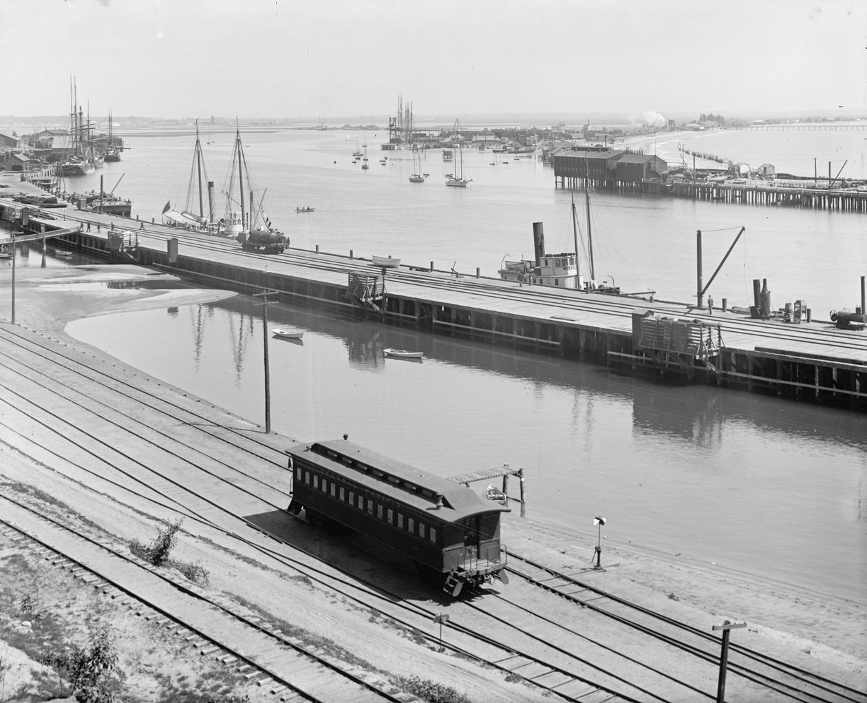 The Harbor, San Pedro, Californien, ca. 1880-99 af Detroit Publishing Co.