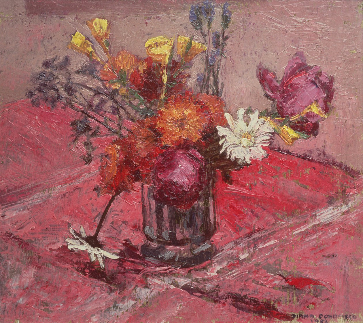 Stilleben med vase af blomster, 1983 af Diana Schofield