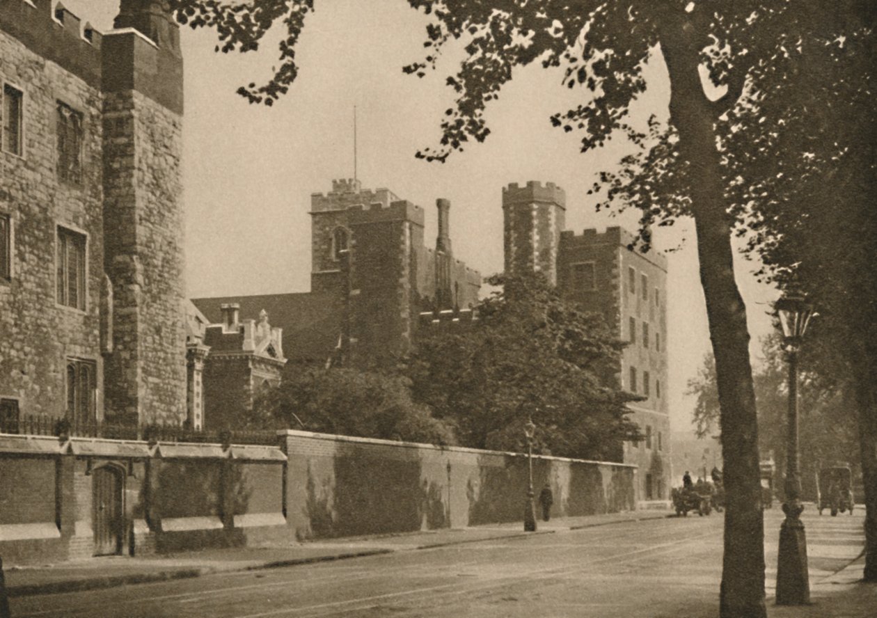 Lambeth Palace, residens for ærkebiskopperne af Canterbury i syv århundreder, c1935. af Donald McLeish