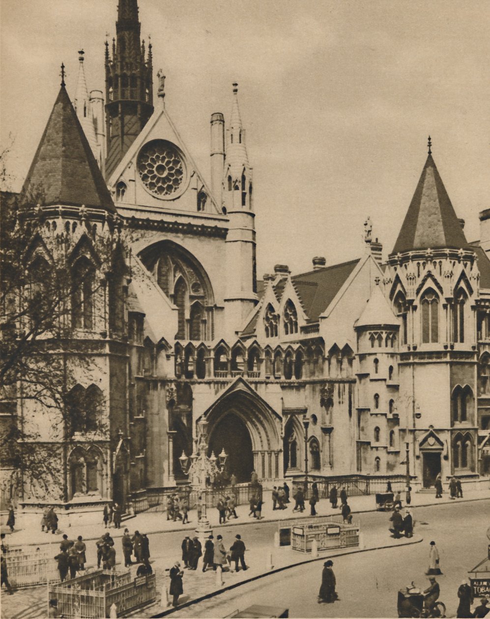 Royal Courts of Justice fra et vindue på hjørnet af Essex Street, c1935. af Donald McLeish