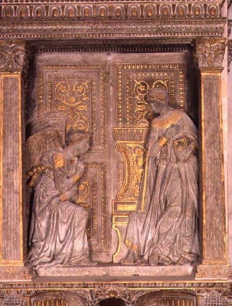 Cavalcanti Annunciation (forgyldt kalksten) (se også 64350) af Donatello