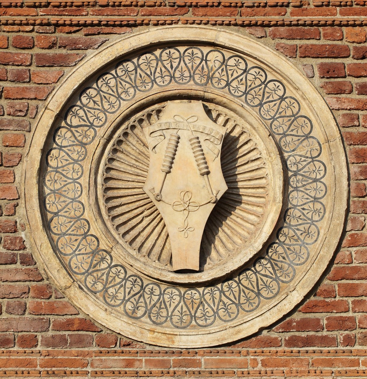 Skulpteret patera på bramante apsis af Donato Bramante