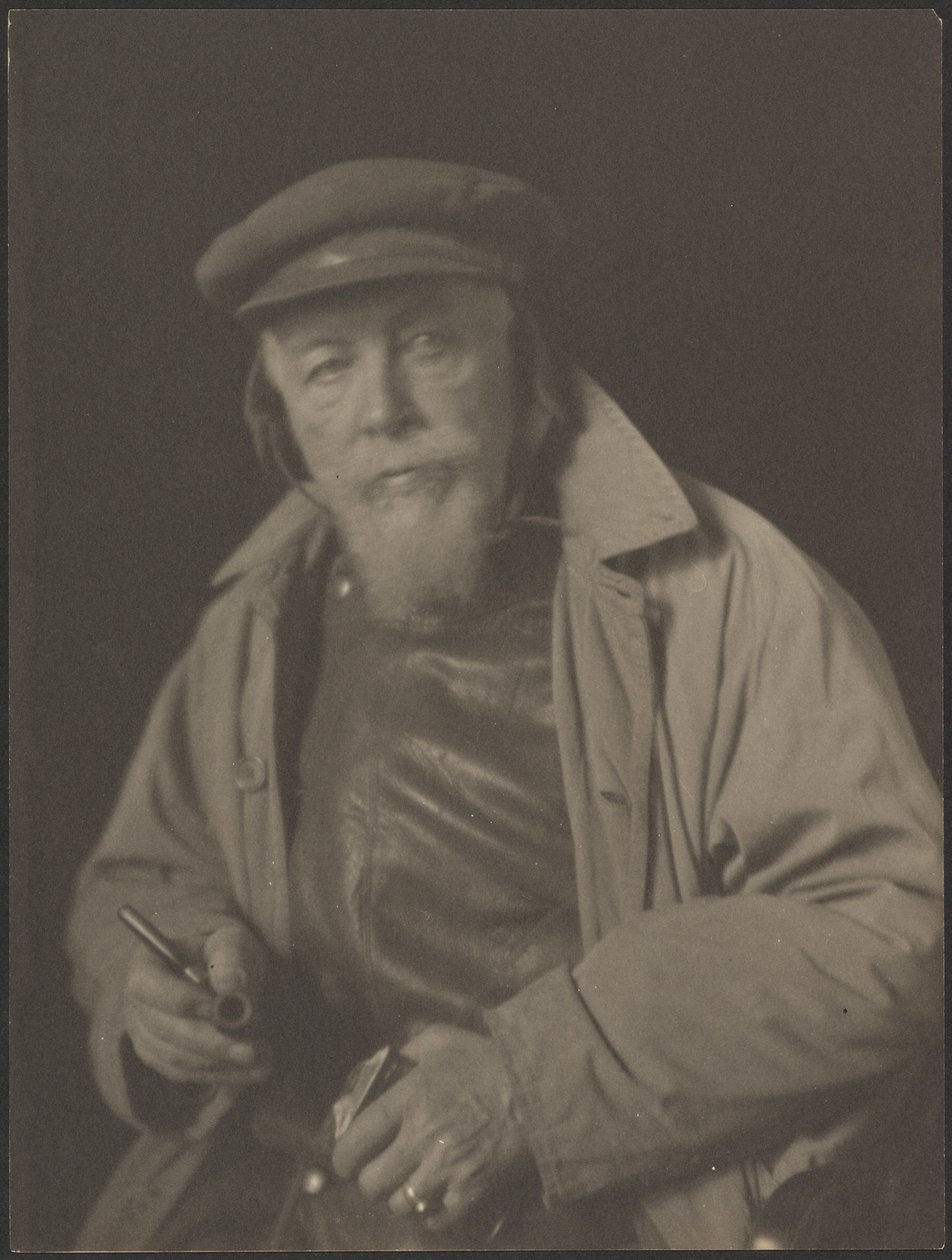 [Skægget mand med kasket og pibe (sandsynligvis en gammel søkaptajn)]. af Doris Ulmann