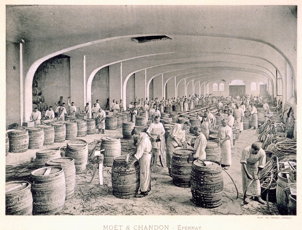 Konstruktion af fadene, fra "Le France Vinicole", udgivet af Moet und Chandon, Epernay (fotolitho) af E.M. Choque
