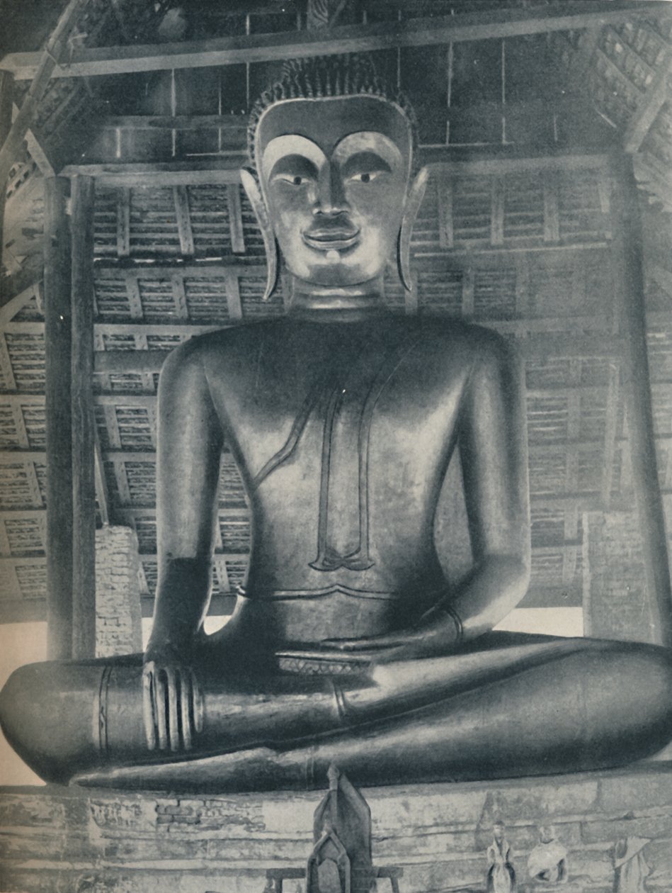 Glory of the Central Shrine i Wat Suthat, Bangkok, c1935 af ENA